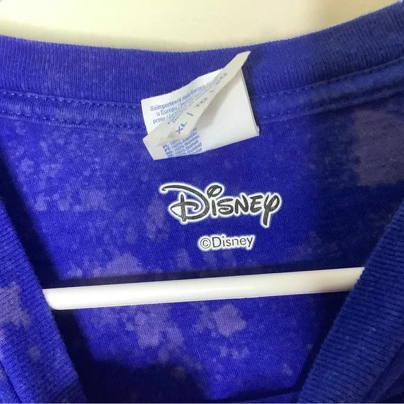 < Disney Minnie & Daisy Bleach Dyed Graphic Tee > - Picture 5 of 6